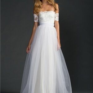 NIB Grace Loves Lace “Sally” Wedding Dress Gown SMALL